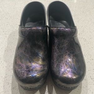Dansko Size 7.5-8 US 38 Professional Shinny Colorful Clogs